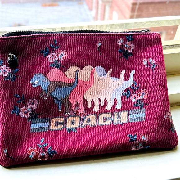 COACH Lexi 51229 Clutch Bag Dinosaur Floral Print Burgundy Canvas W/Leather Trim - Picture 4 of 6